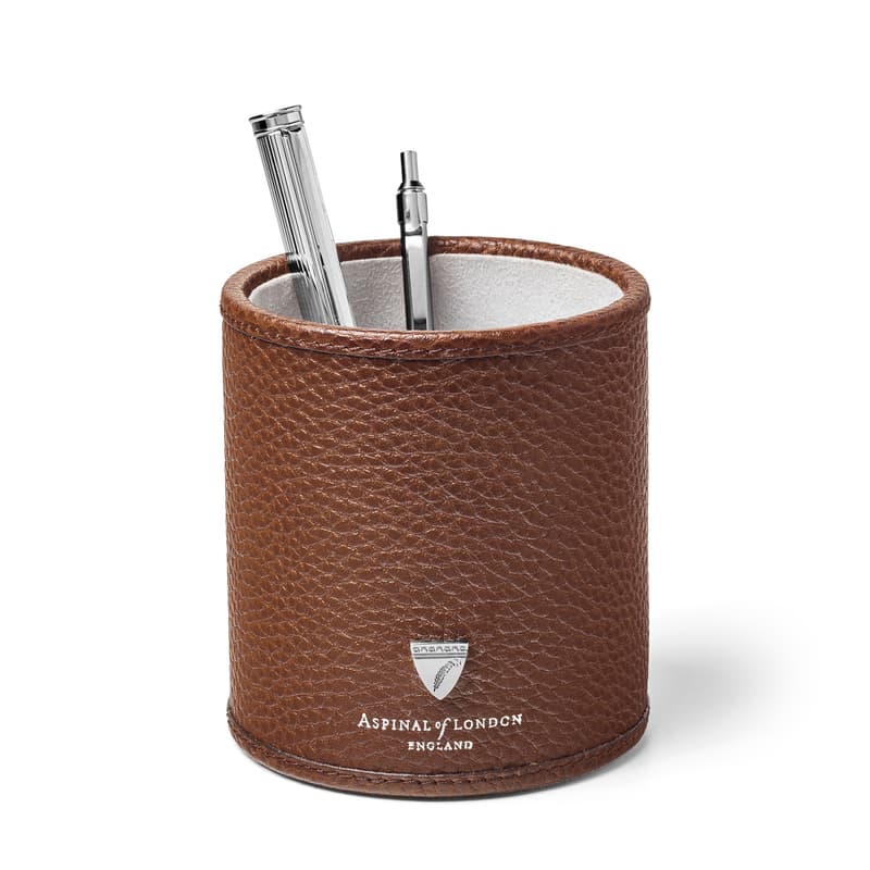 Round Pen Pot in Tobacco Pebble