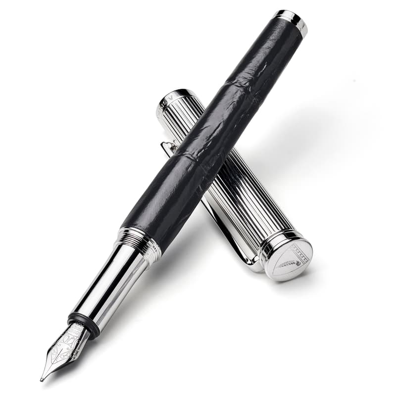 Fountain Pen in Deep Shine Black Croc