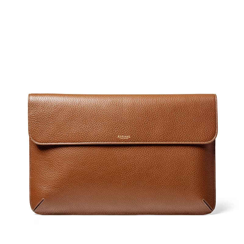 Leather Laptop Case in Tan Pebble