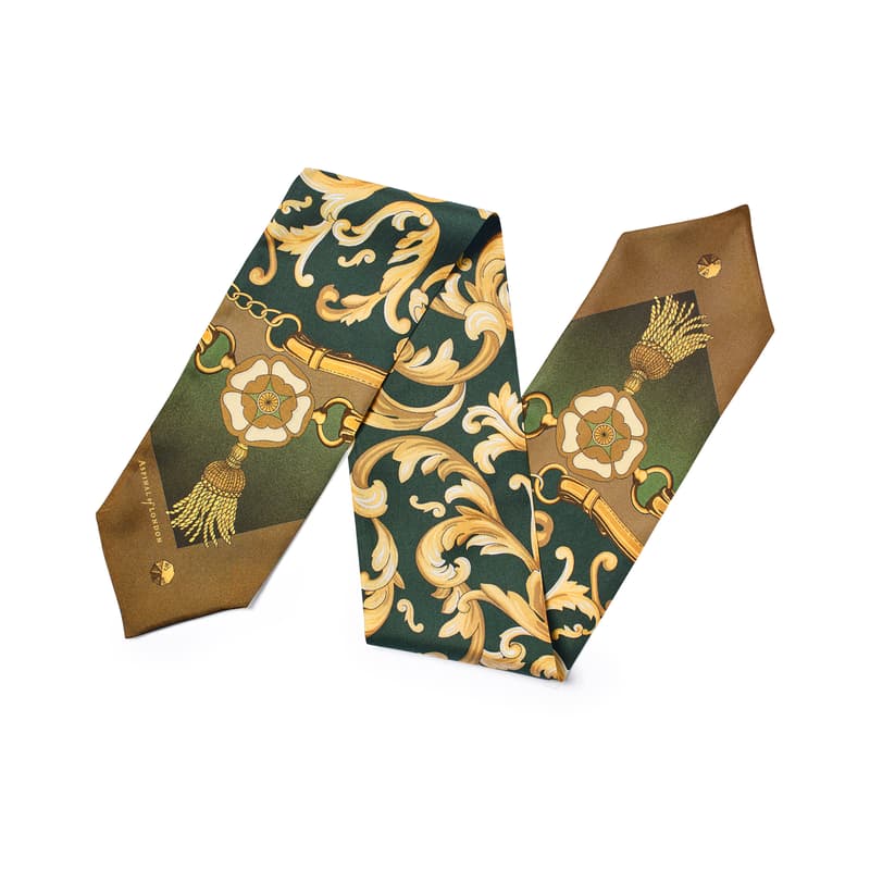 Signature Silk Neck Bow in Racing Green Pure Silk