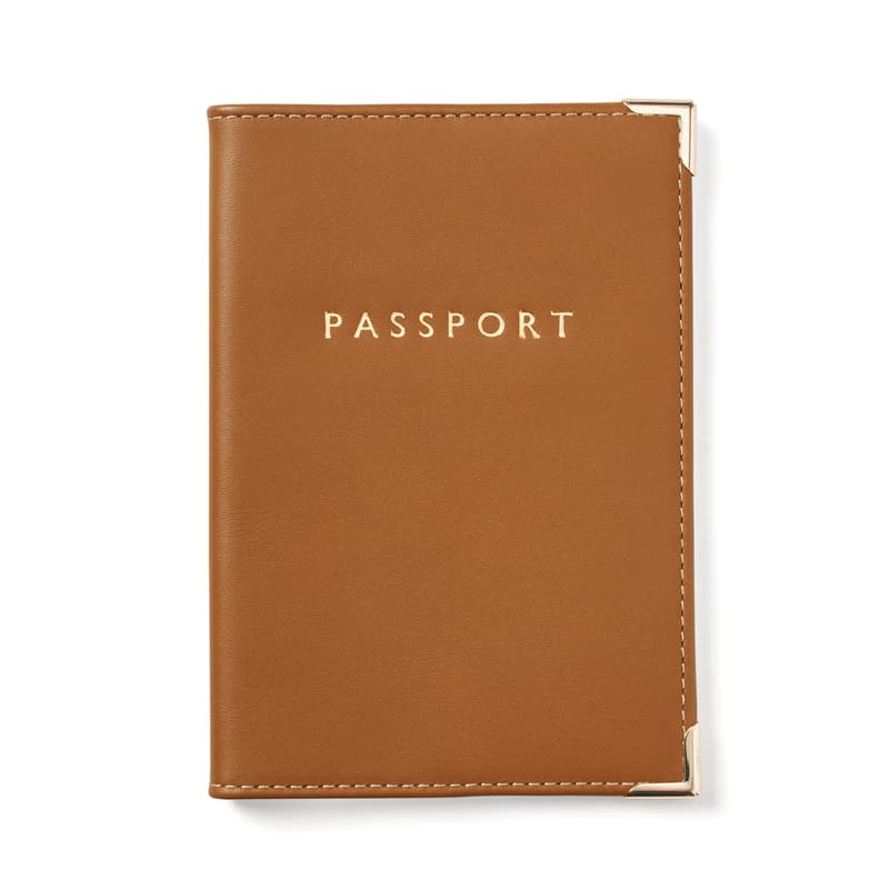 Passport Cover in Smooth Tan