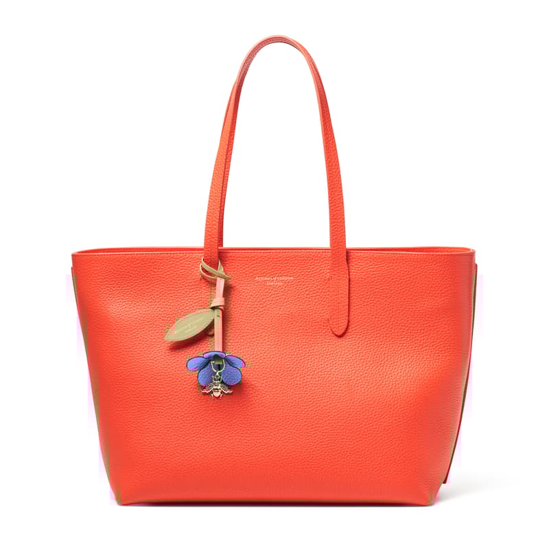 Zipped East West Tote Bag with Charm in Coral Pebble