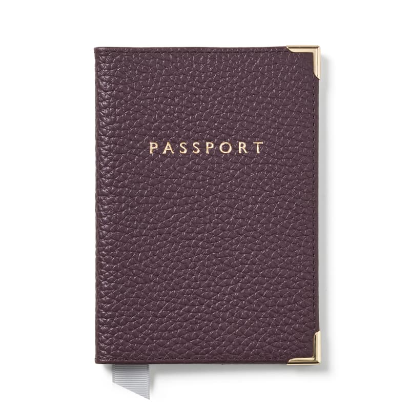 Passport Cover in Fig Pebble